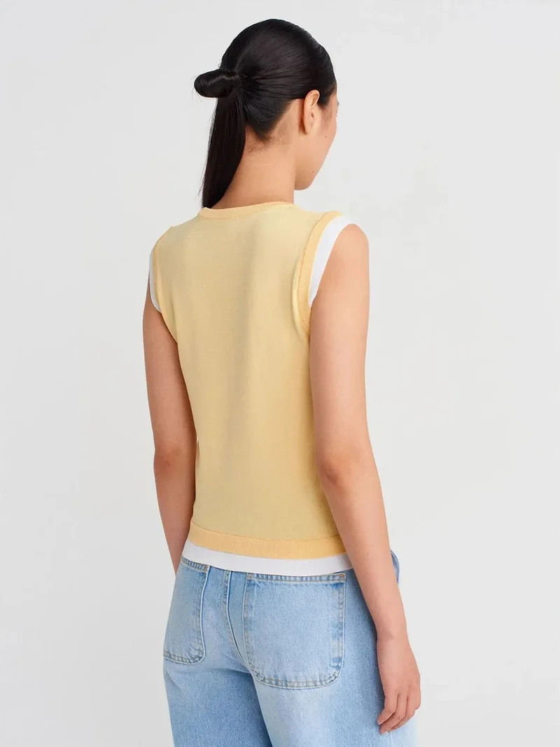 ديلفين DILVIN Sleeveless Ribbed Knit Shell Top