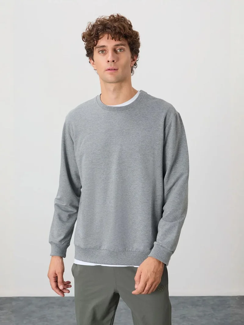 تومي لايف TOMMY Men's Plain Crew Neck Sweatshirt