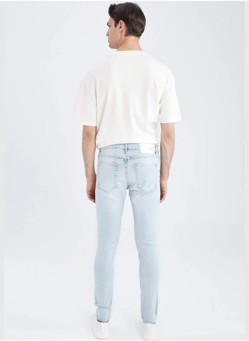 DeFacto Comfort Fit Straight Leg Jeans