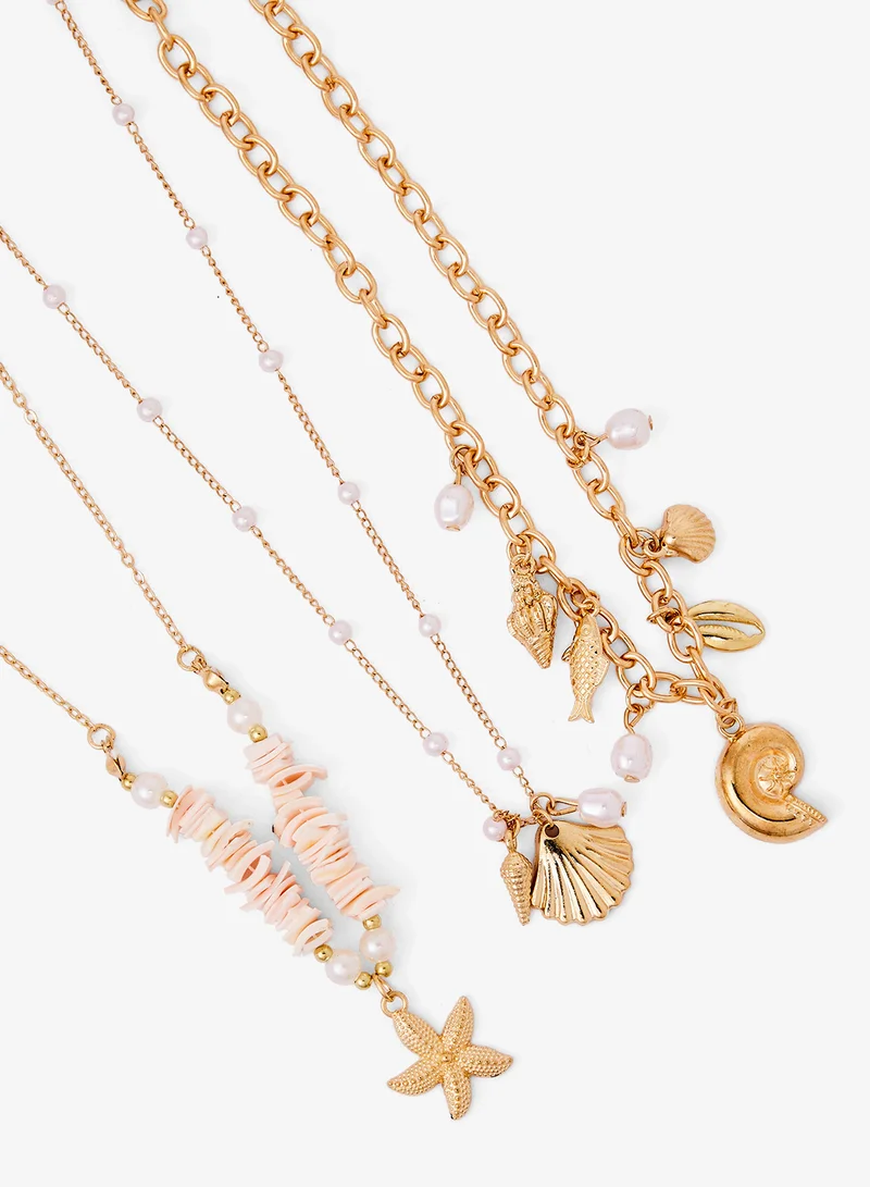 جينجر قلادة شاطئية متعددة الطبقات بتصميم صدف