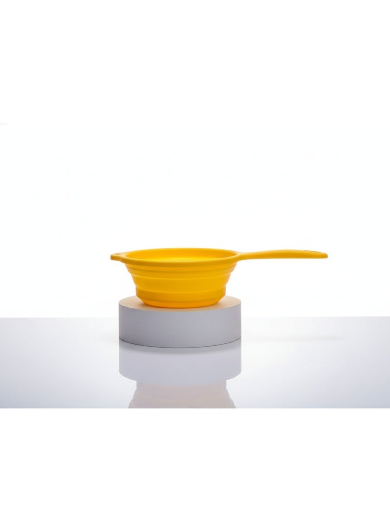 مصفاة سيليكون قابلة للطي بتصميم بطوط  المميز - سلة غسيل فواكه وخضروات ومصفاة معكرونة بمقبض مريح - أدوات مطبخ موفرة للمساحة (أصفر) - Image 3