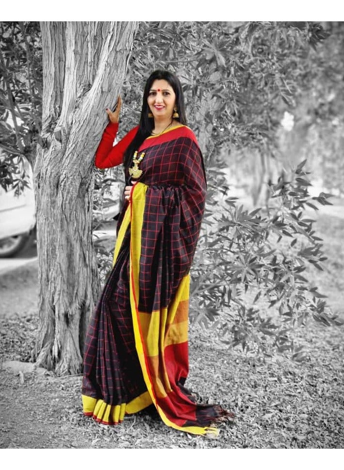 Grab Mantra Linen Cotton Black Saree With Red Colour Chex And Border With Unstitched Blouse  - Image 4