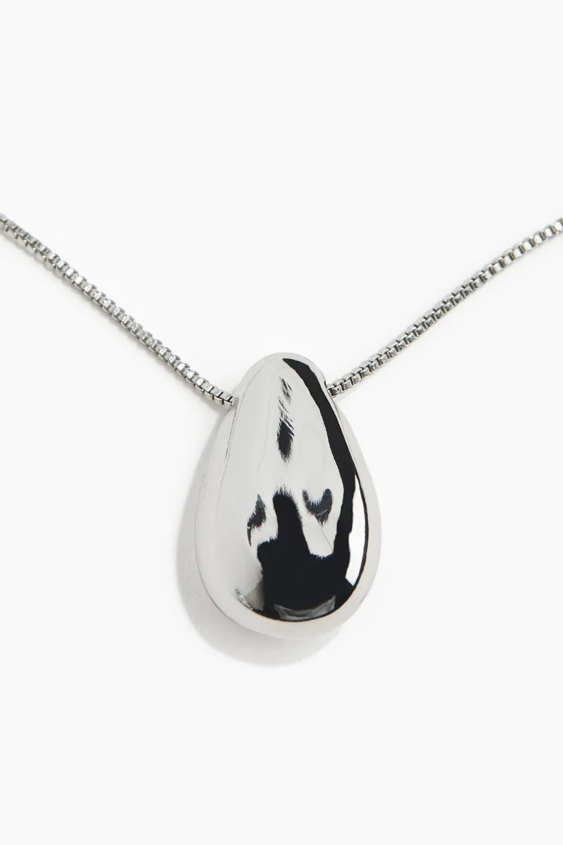 H&M Pendant Necklace