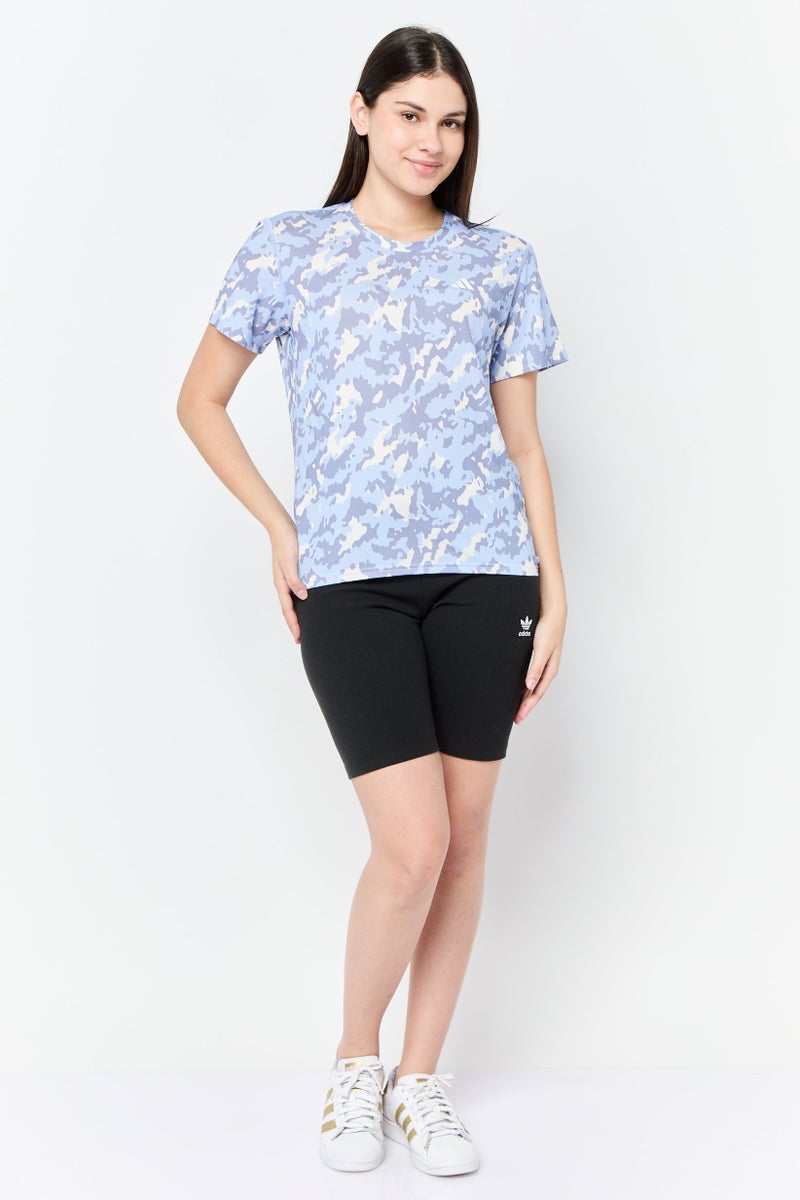 Adidas تي شيرت رياضي نسائي قصير الأكمام بتصميم تمويه، متعدد الألوان - Image 2