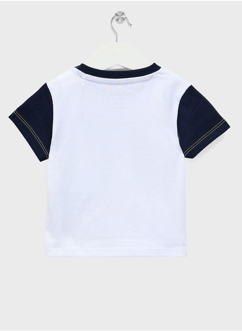 GUESS Kids Printed T-Shirt & Knit Denim Shorts Set  - Image 3
