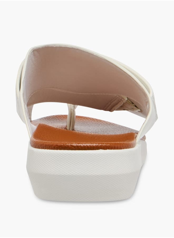 LBL by Shoexpress Men Textured Slip-On Arabic Sandals with Toe Loop Detail  - Image 4