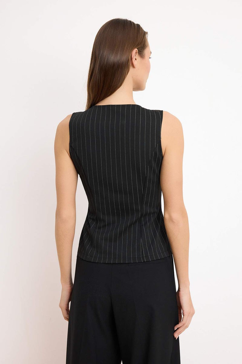 trendyol Black Striped Regular/Regular Length V-Neck Buttoned Stretchy Knitted Vest Twoaw25Ye00091 - Image 4