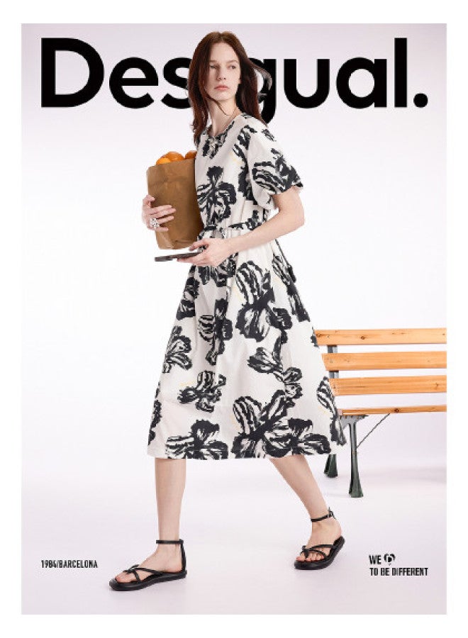 DESIGUAL فستان قصير الأكمام مزخرف يدويًا بطبعة زهور بيضاء ss25 - Image 1