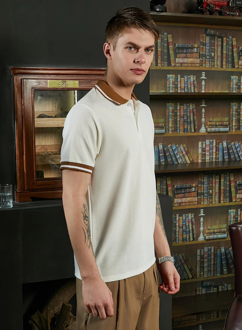 Campus Sutra Campus Sutra Men's Cream White Chainlink-Ribbed Polo T-Shirt For Casual Wear | Polo Neck | Short Regular Sleeves | Half-Button Closure | T-Shirt Crafted With Comfort Fit For Everyday Wear
