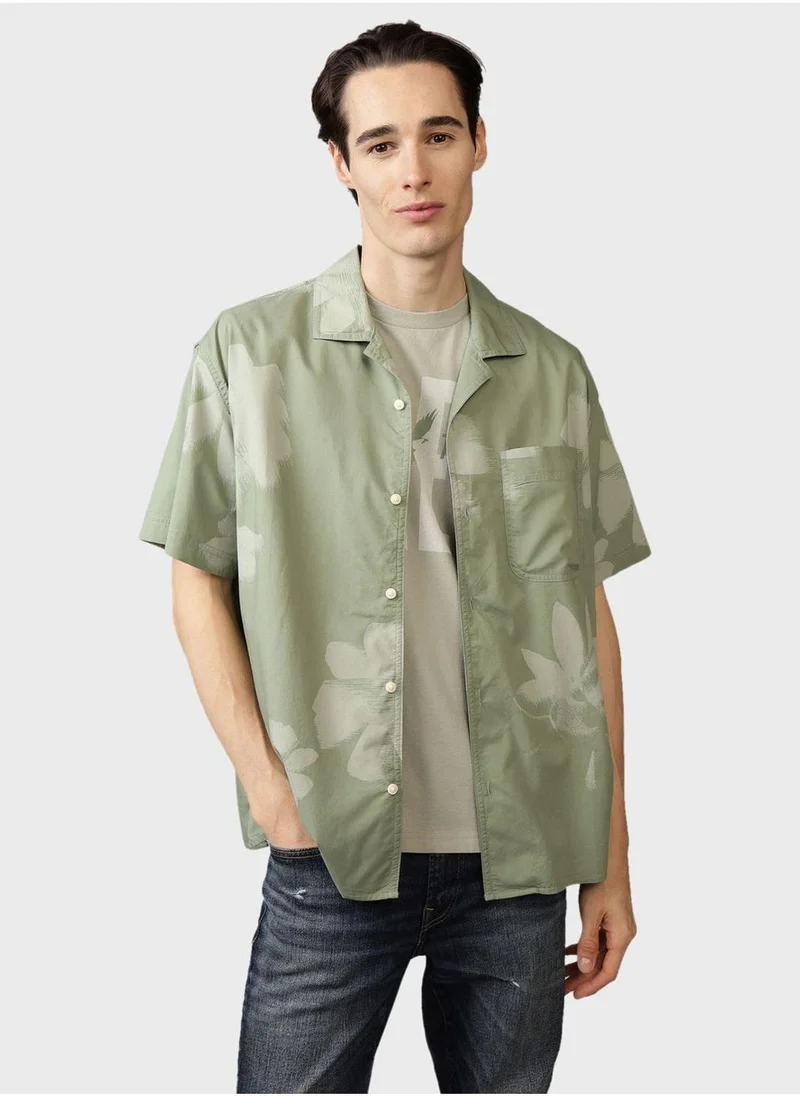 American Eagle Floral Button Down Poolside Shirt