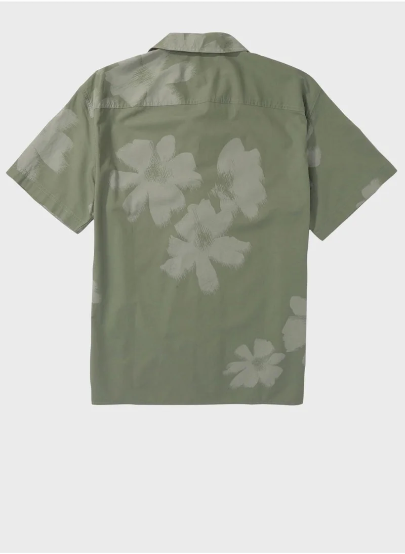 American Eagle Floral Button Down Poolside Shirt