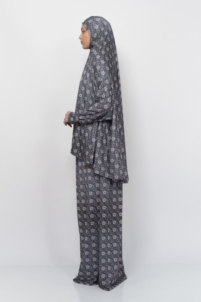 Altobeh Practical Two Piece Sun Patterned Bat Sleeves Lycra Hijab Prayer Dress with Headscarf 992-0308  - Image 5