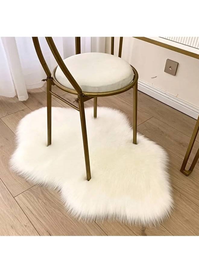 Modern Handmade Silky Soft Sheepskin Floor Mat For home Bedroom White 90 x 130cm - pzsku/Z25161FC1661618E676E8Z/45/_/1735355445/3c6a8c38-2825-4fa3-b646-895dfb07210e