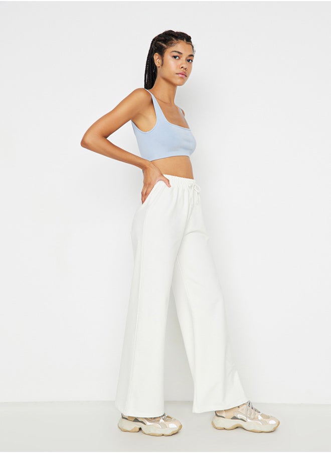 trendyol Ecru Wide Leg Thin Knitted Sports Sweatpants TWOAW22EA0053  - Image 4