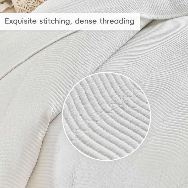Flysheep 3 Pieces White Quilt Set Queen Size, Wide Ruffled Fringe Lightweight Bedspread Bedding Set for All Season (1 Quilt + 2 Shams) - Image 3