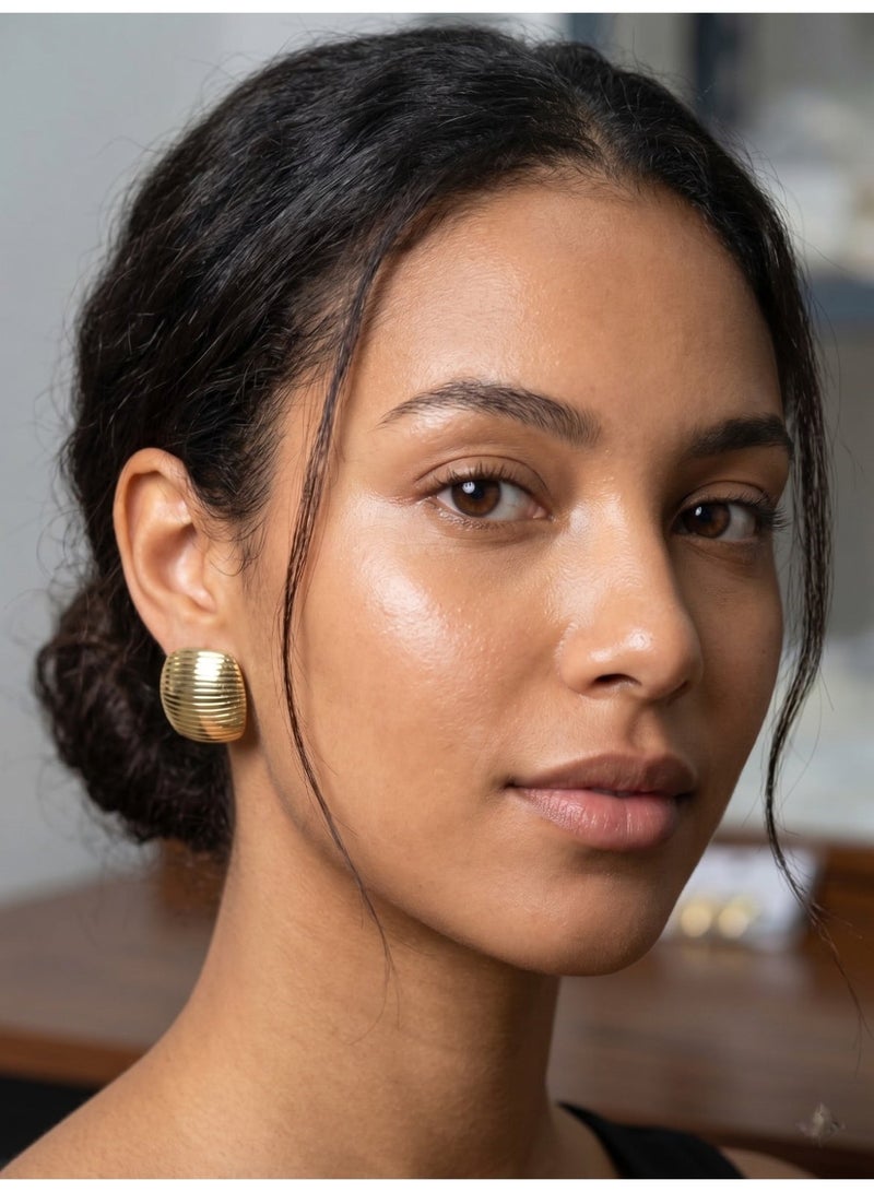 Vbranda Elevate your style with these ribbed "Dôme" earrings, crafted from pure stainless steel with a brilliant, long-lasting gold finish - Image 2