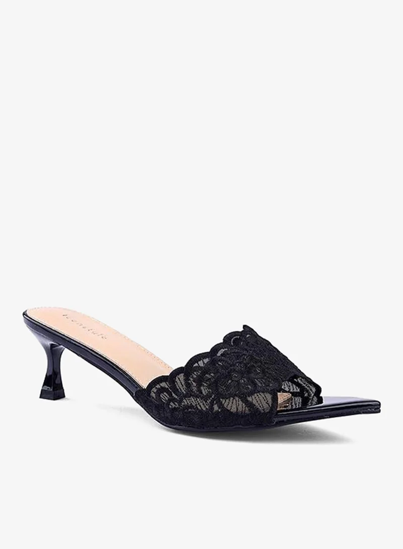 أيقون صندل نسائي بكعب مدبب بنقشة دانتيل