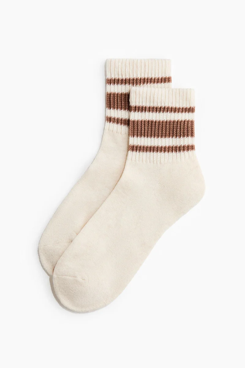 اتش اند ام جوارب بطول الكاحل