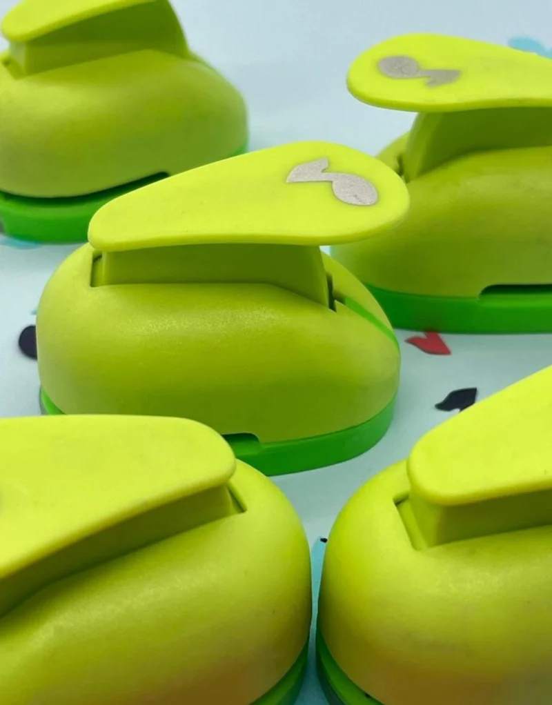 Kağıt Gemi Dükkan Green Hole Punch with Note Pattern