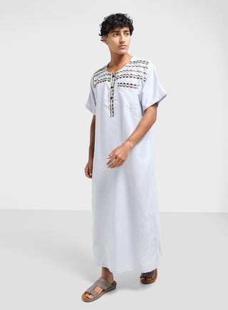 Elegant Thobe - pzsku/Z252387B3195AA9105965Z/45/_/1742373376/ca8ee1dd-ff3f-4932-ae41-5931b5fd32b2