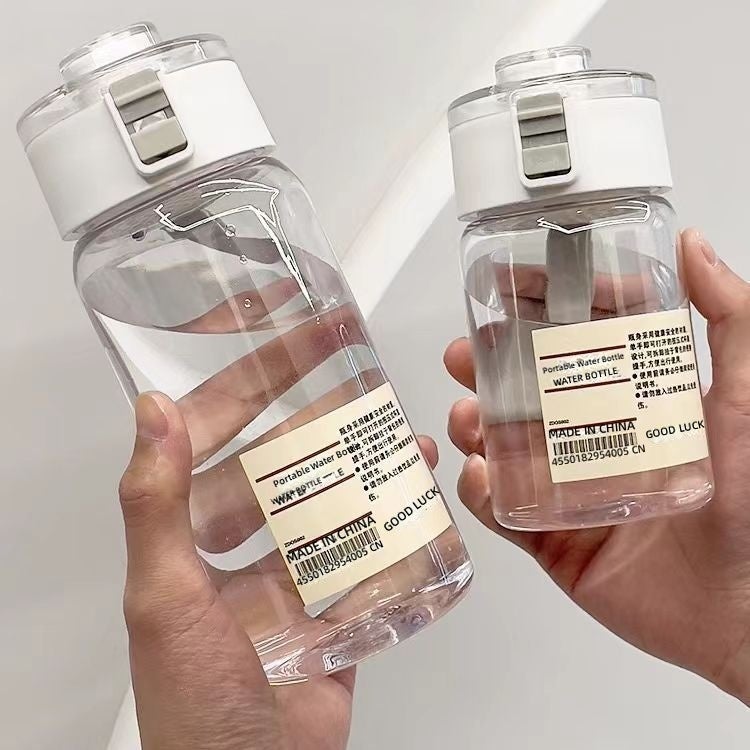زجاجة ماء صيفية بسيطة من MUJI، بلاستيك محمولة، مع مقبض، مقاومة للتحطم، للرياضة، بالجملة - Image 1