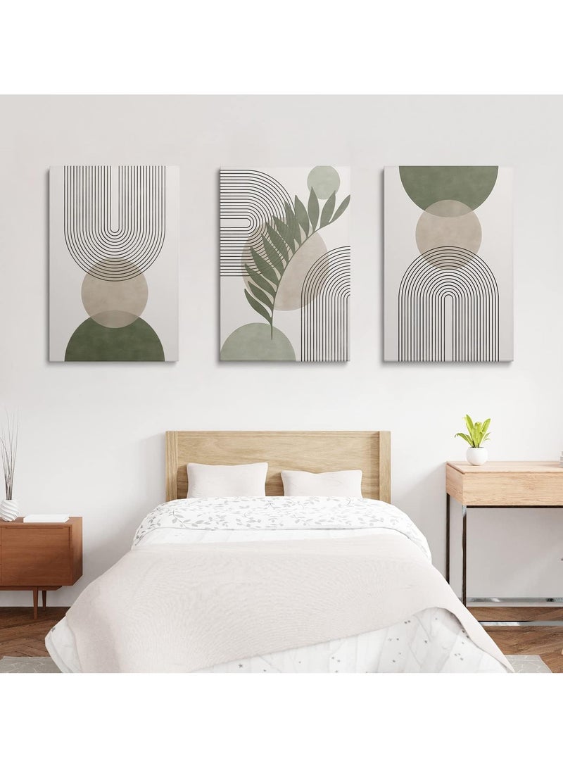 انسجام مجموعة من 3 لوحات فنية جدارية بإطار بسيط باللون الأخضر الحكيم، بخطوط هندسية وأوراق شجر وقمر وشمس وبيج وأخضر، مناسبة لغرفة النوم والحمام والمكتب - Image 3