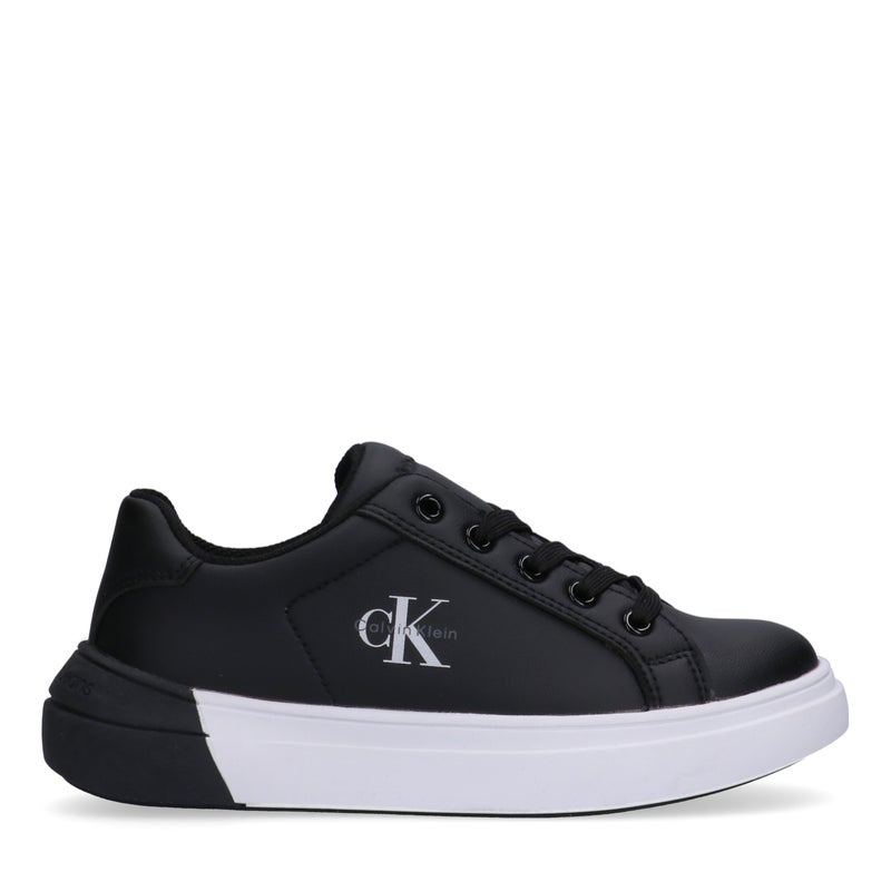 كالفن كلاين جينز حذاء رياضي دانتيل قصير برباط - Image 1