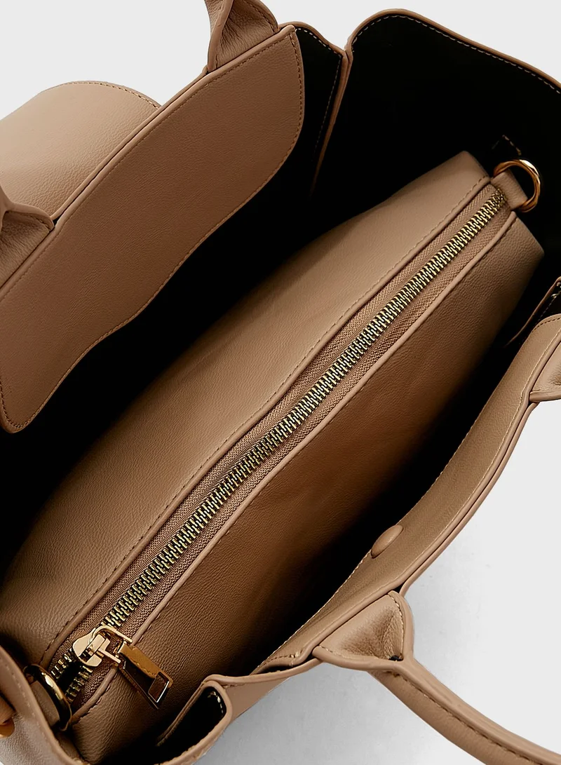 Khizana Cutout Edge Tote Bag