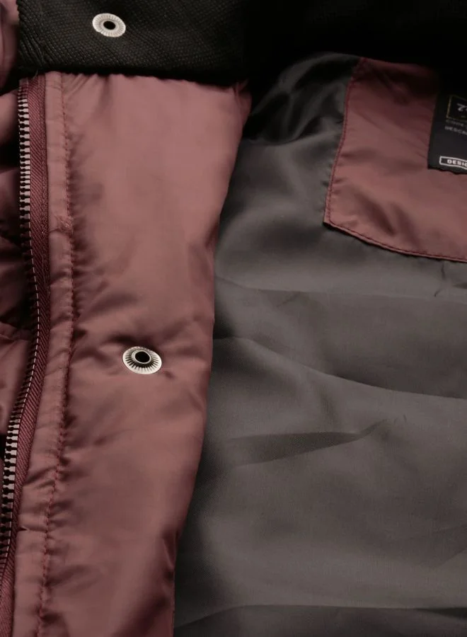 شركة المرآب الهندية Men Slim Fit Solid Puffer Jackets