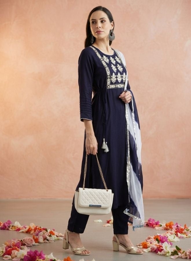 Yuris Women Navy Blue Pure Cotton Kurta with Trousers  With Dupatta - Image 3
