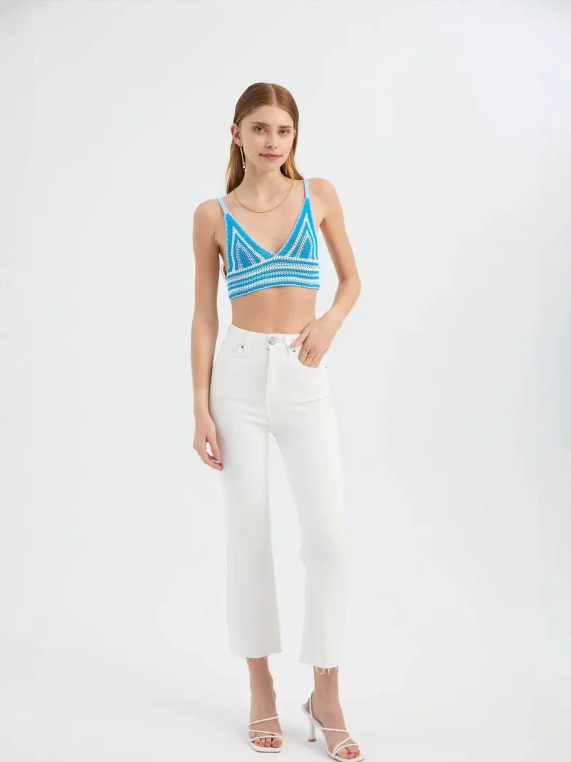 هيكاب بلوزة قصيرة كروشيه محبوكة بياقة على شكل حرف  وخطوط