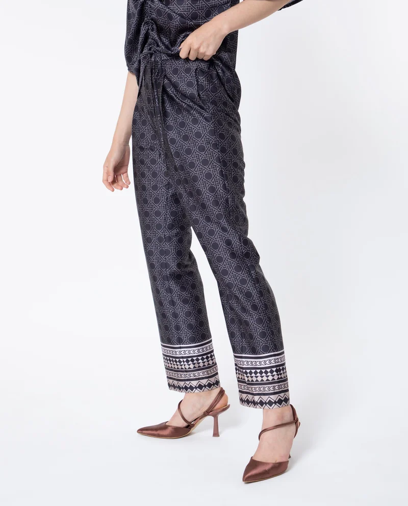 Rareism Women's Modern Chic Geometric Trousers