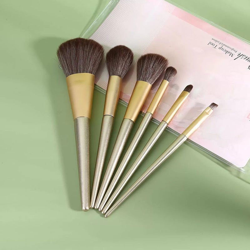 Japanese and Korean Style Exquisite Makeup Brushes 6 Pack 3 Large 3 Small Makeup Brush Set Beauty Tools Makeup Brushes Ready for Sale - Image 5