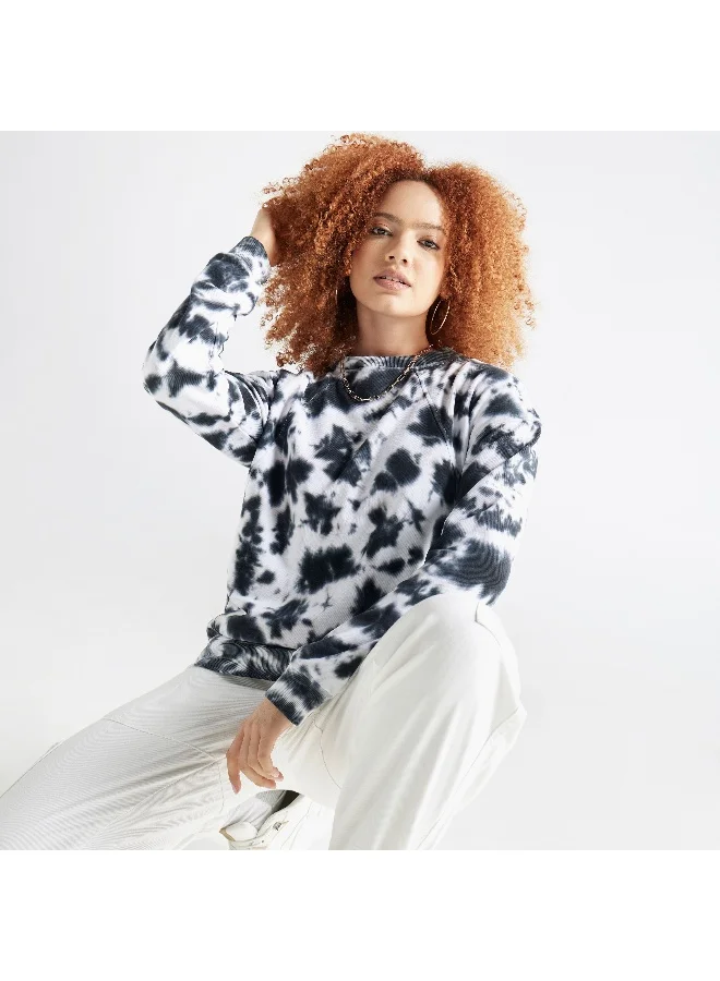 Splash FAV All-Over Graphic Print Sweatshirt with Crew Neck and Raglan Sleeves