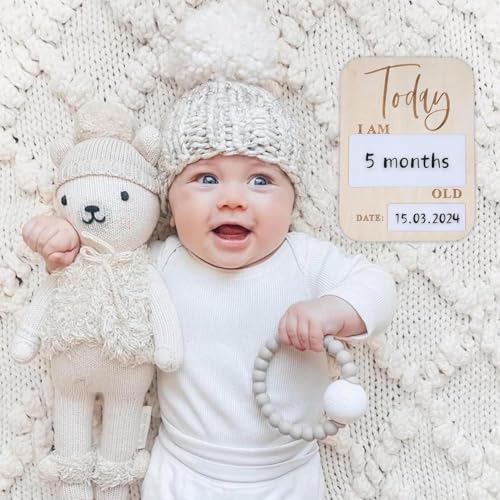 Haoser Baby Monthly Milestone Cards - Wooden Monthly Milestone Discs - Newborn Photography Props to Document Your Baby´s Growth - Baby Announcement Sign (Basic) - Image 3