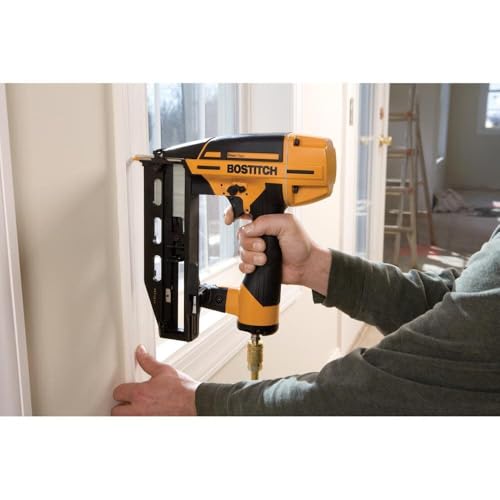 Bostitch 2.5-in X 16-Gauge Clip Head Finishing Pneumatic Nail Gun - Image 2