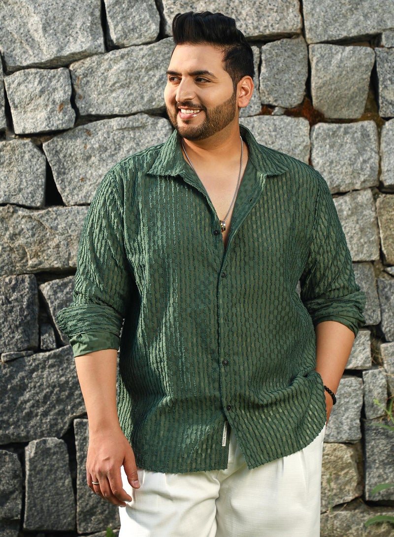 Instafab Plus Men's Jungle Green Vines-Edge Shirt For Casual Wear | Spread Collar | Long Cuffed Sleeves | Button Closure | Plus Size Shirt Crafted With Comfort Fit For Everyday Wear - Image 2