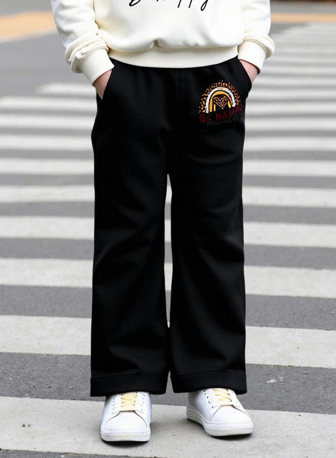 تايك تو طقم سويت شيرت بطبعة جرافيك مع بنطال - Image 5