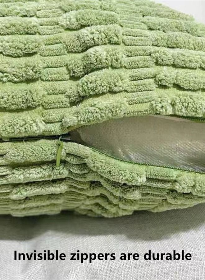 Kutis مجموعة من 4 أغطية وسائد مزخرفة باللون الأخضر المخملي 45 × 45 سنتيمتر  - Image 4