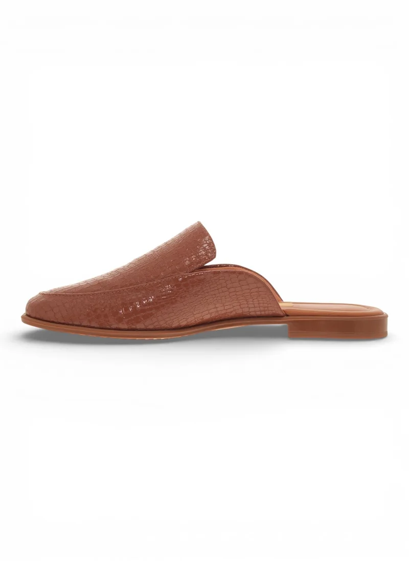 Vizzano Coffee Vizzano Women’s Closed Toe Walking Shoes – Comfortable Everyday Footwear with Sleek Design for Women | Best Price UAE