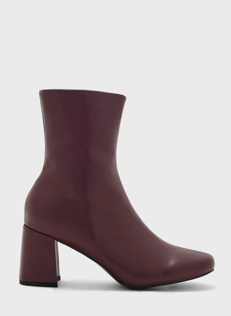 جينجر Block Heel Croc Effect Boot