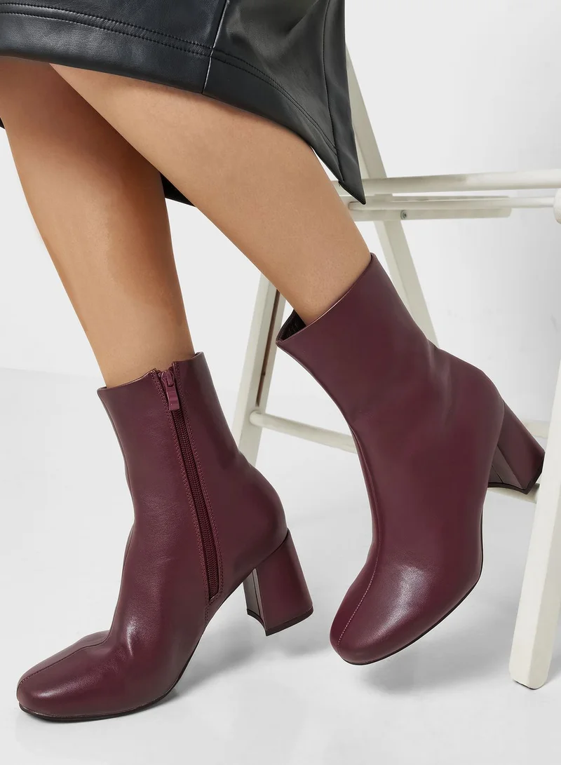 جينجر Block Heel Croc Effect Boot