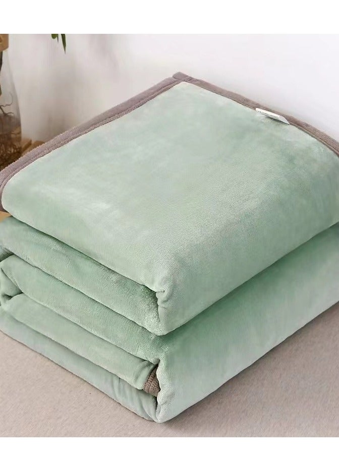 Loquat Hemming Style Solid Color Lightweight Flannel Blanket Coral Velvet Blanket Family Sofa Bedding Fabric  Light Green 