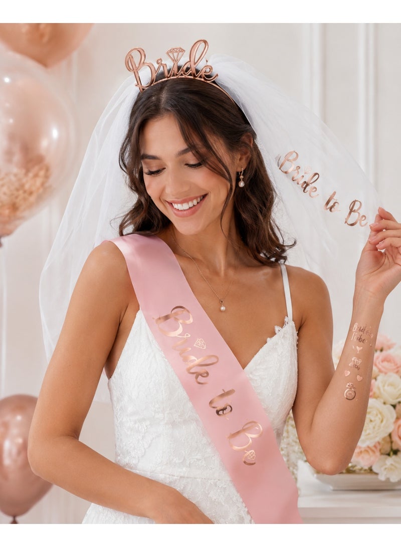 طقم إكسسوارات للعروس بتصميم وردي وذهبي وردي، يشمل طرحة، وشاح “Bride to Be”، تاج “Bride” وملصقات مؤقتة، مثالي لحفلات توديع العزوبية والتصوير. - Image 1