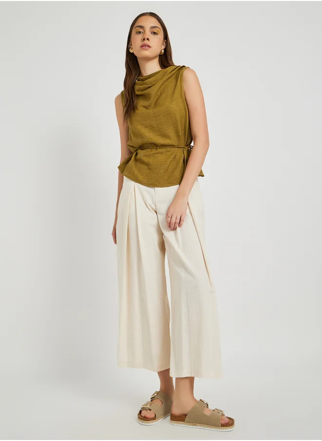ستايلي Solid Sleeveless Top with Tie-Up Detail