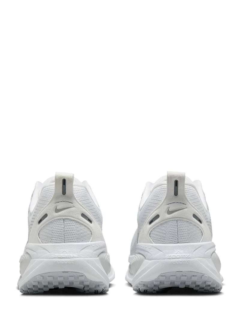 Nike Vomero 18