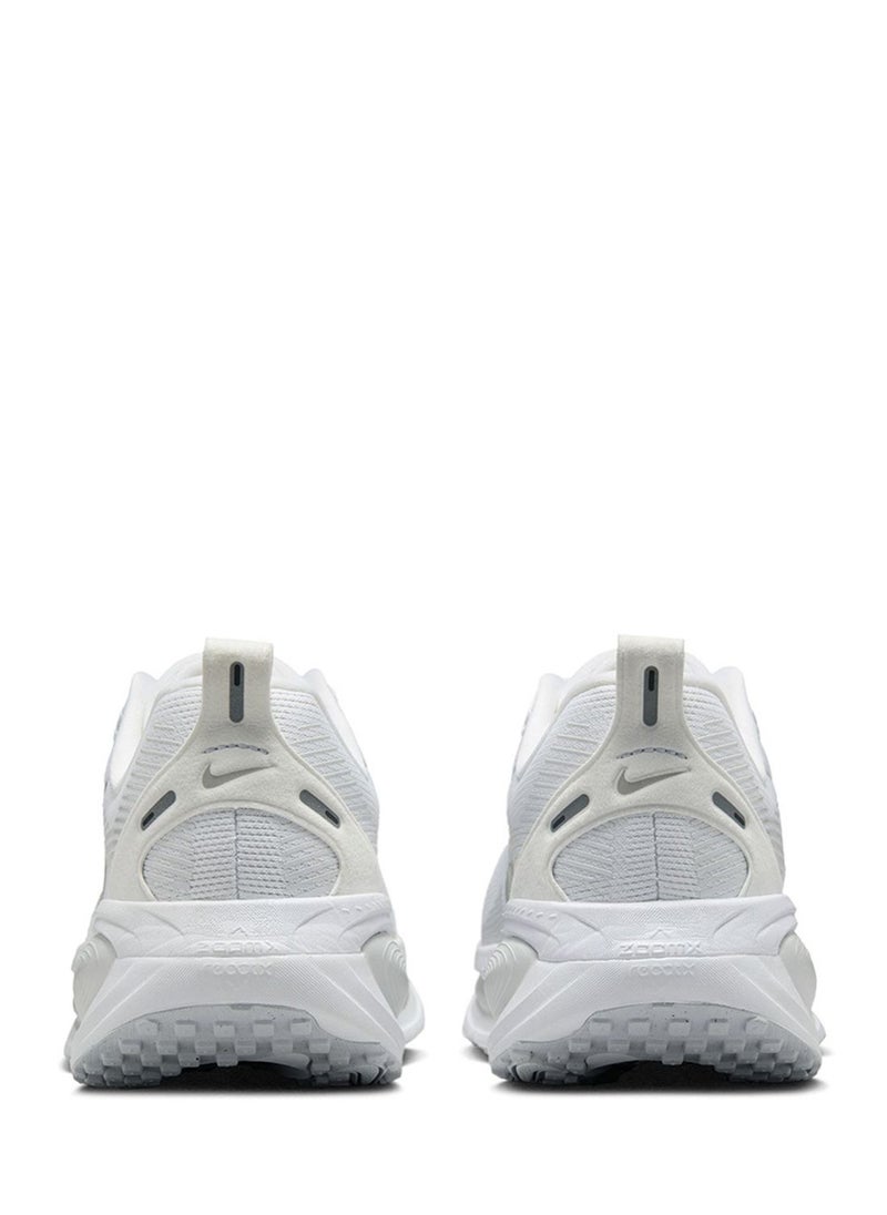 Nike - Vomero 18 - Image 1