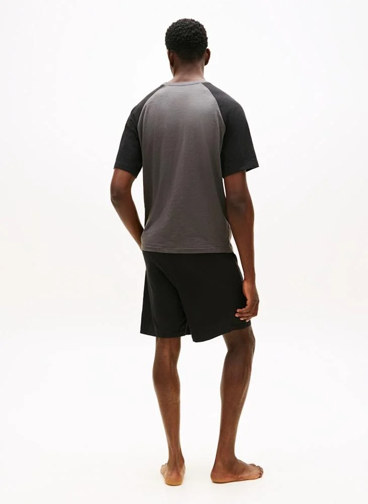 تومي هيلفيغر Essential Textured Jersey Shorts Pyjama Set