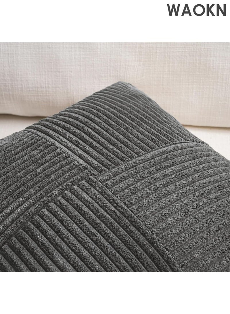 دبليو أيه أو كي أن عبوتان من أغطية الوسائد المزخرفة باللون الرمادي الداكن مقاس 18 × 18 بوصة لغرفة المعيشة والأريكة والديكور المنزلي الريفي على طراز بوهو، غطاء وسادة مربع ناعم من قماش مخملي متقاطع ومزخرف بنقشة مربعة مقاس 45 × 45 سم - Image 5