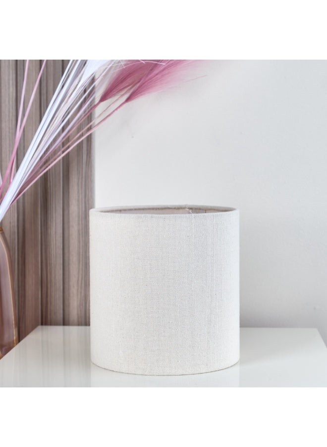 نجفة شوب شابوه قماش كتان طبيعي سادة باللون الأوف وايت، مناسب لتجديد الأباجورة وإضافة لمسة ديكور هادئة وأنيقة لغرف النوم والريسيبشن. - Image 1